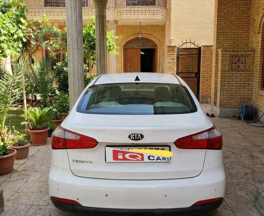 كيا سيراتو